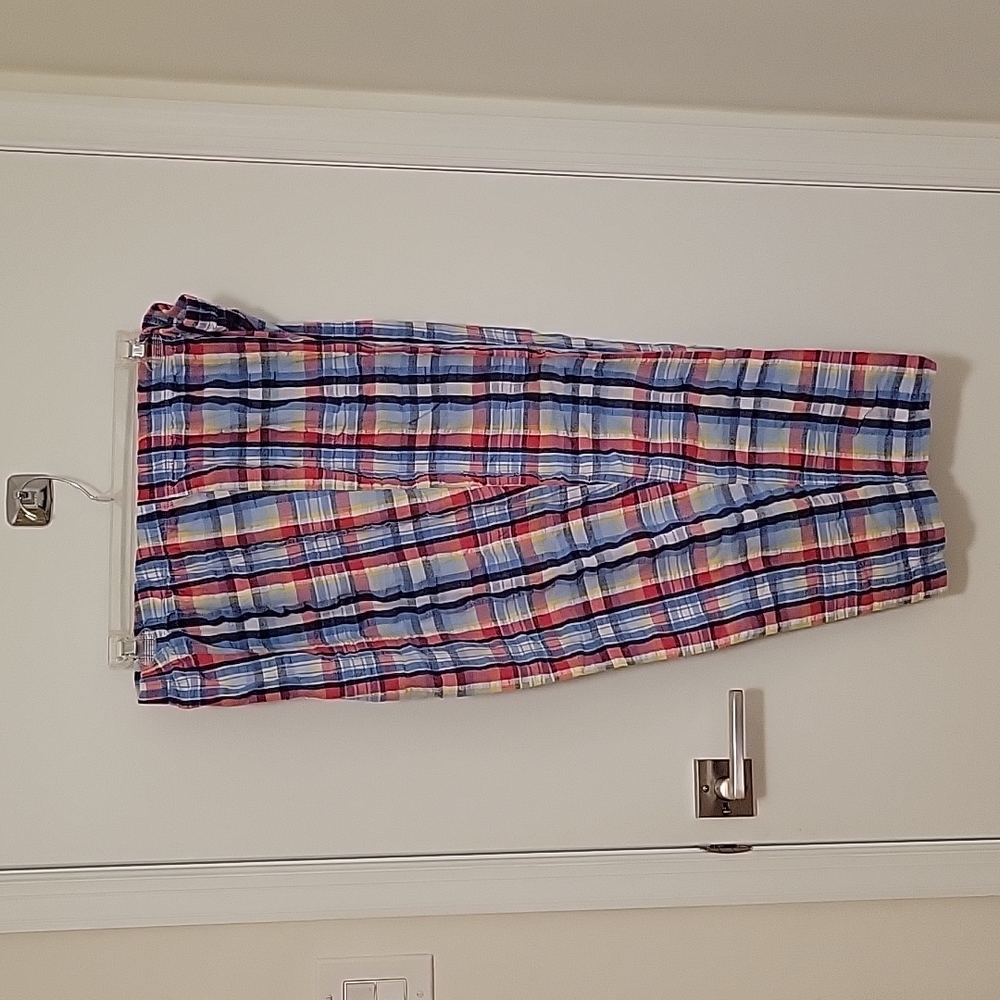 Plaid Capri pants size 26/28